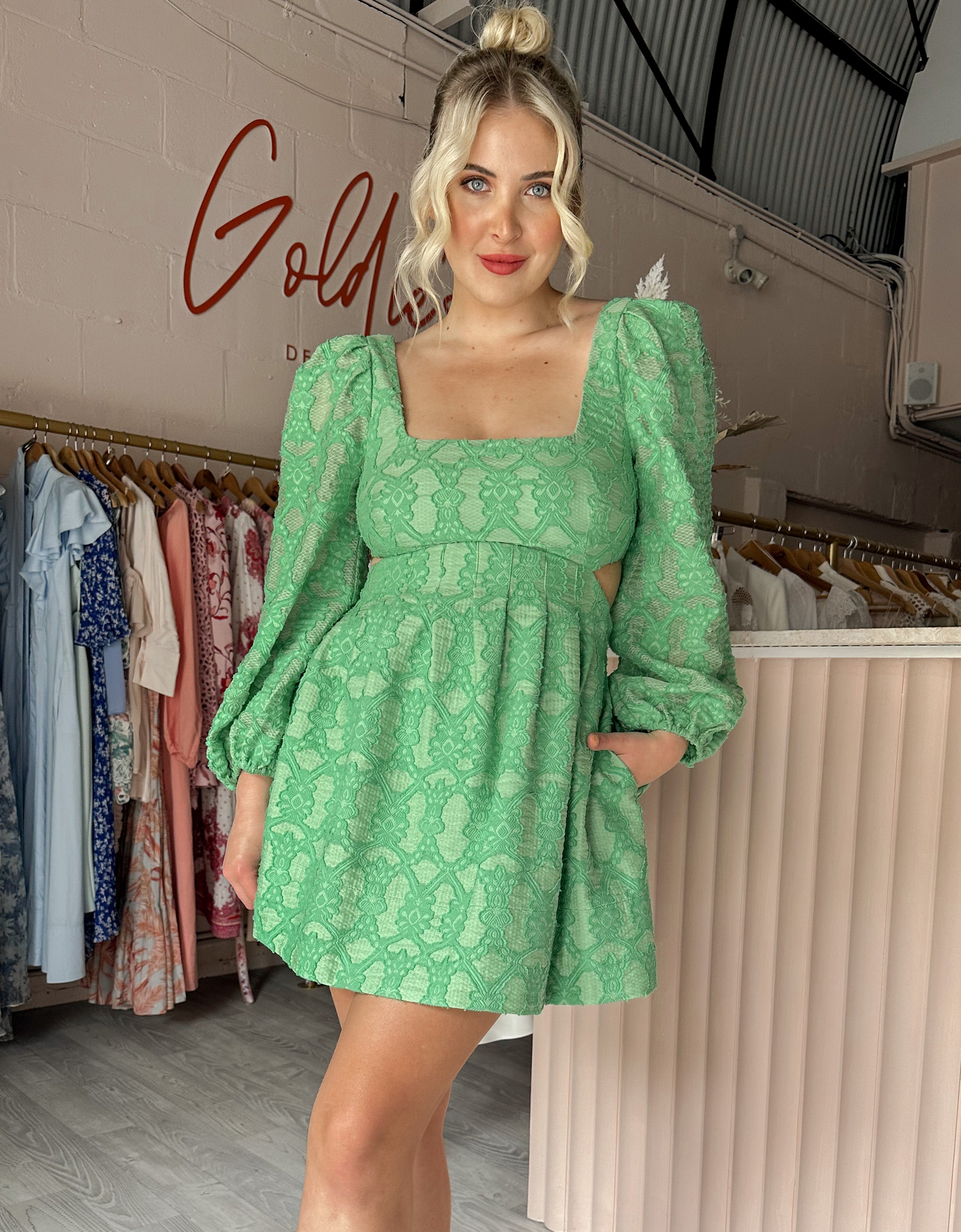 Sheike - Eden Lace Dress (Size 12) Goldie's - Designer Dress Hire Sheike - Eden Lace Dress (Size 12) Goldie's - Designer Dress Hire
