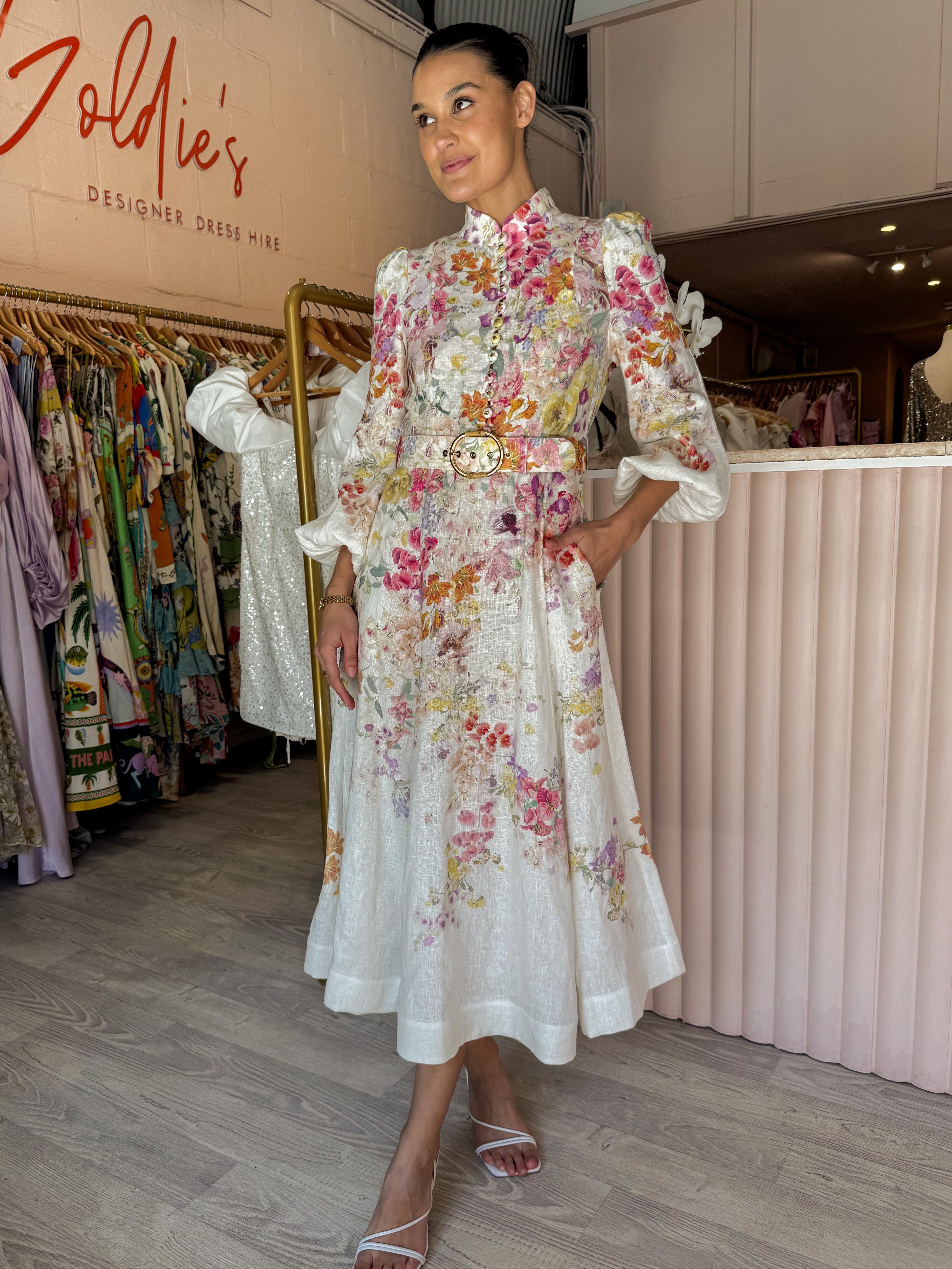 ZIMMERMANN フラワープリントリネンベアオールインワン ZIMMERMANN フラワープリントリネンベアオールインワン