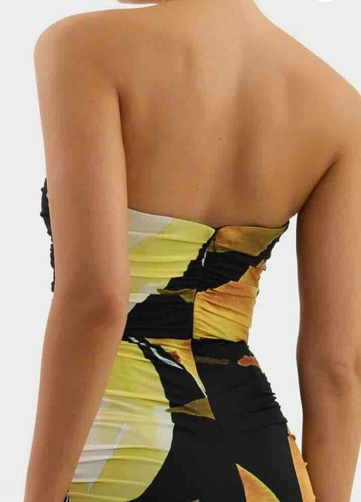 Rebecca Vallance - Petals of Paradise (Size 8)