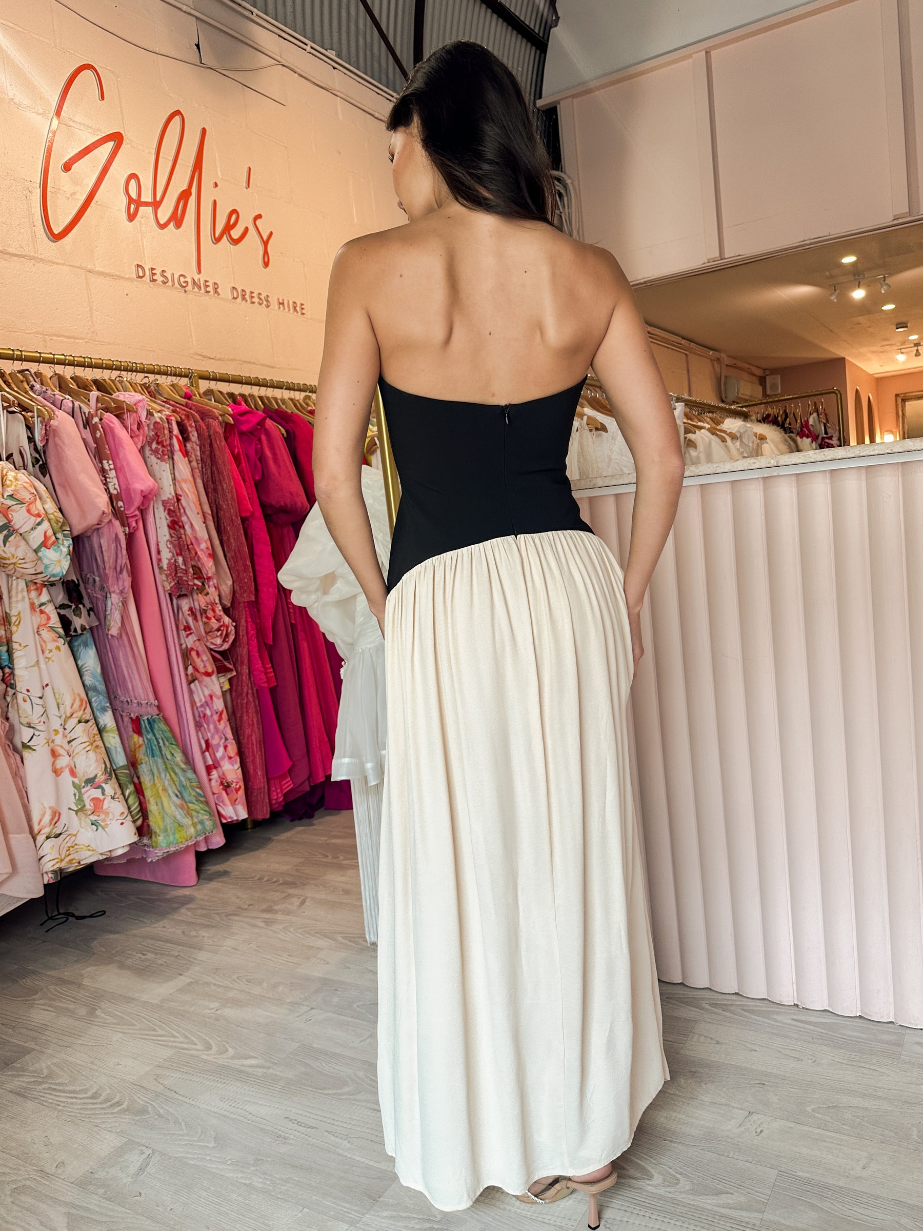 Minima Esencies - Karis Drop Waist Maxi (Size 10) Goldie's - Designer Dress Hire Minima Esencies - Karis Drop Waist Maxi (Size 10) Goldie's - Designer Dress Hire