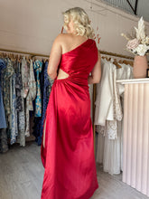 Load image into Gallery viewer, Sonya - Nour Maxi Scarlett Red (Size XL)