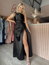 Load image into Gallery viewer, Sonya Moda - Nour Black Maxi Dress (Medium)